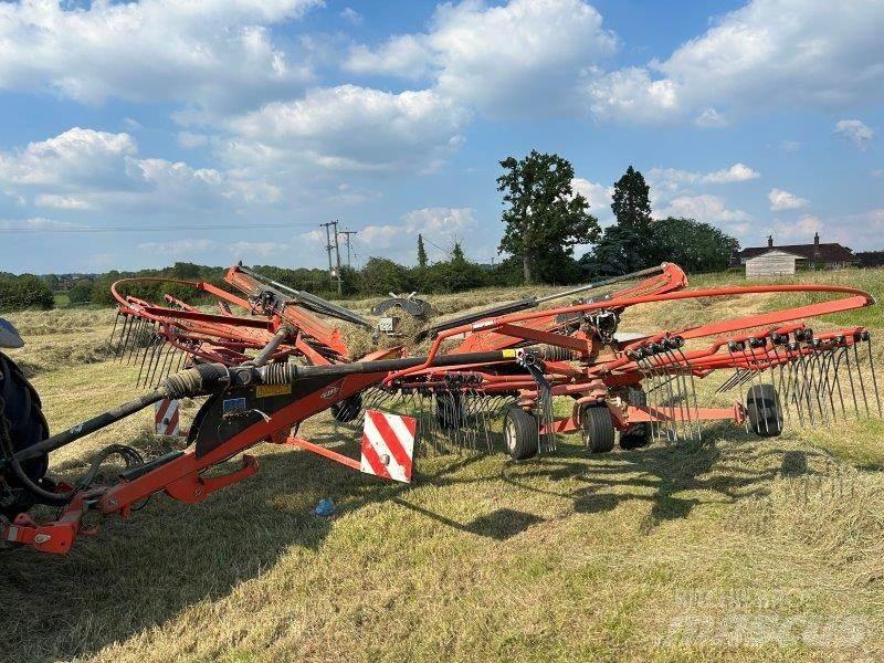 Kuhn GA8731 Obracače a zhrabovače sena