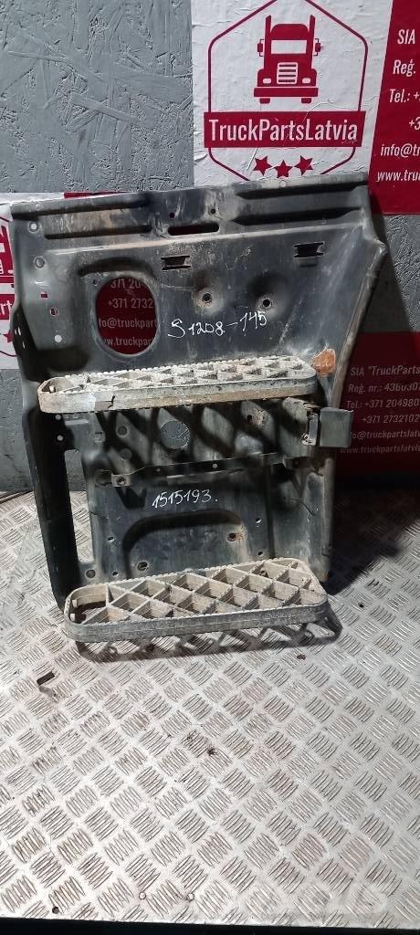 Scania 94 D   .1515193 Kabíny a interiér