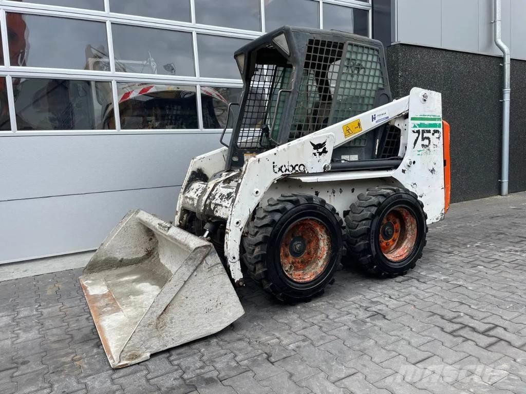 Bobcat 753 Šmykom riadené nakladače