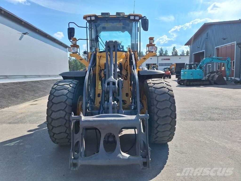 Volvo L90H Kolesové nakladače
