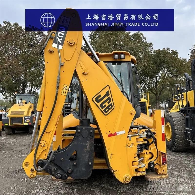 JCB 3 CX Kolesové nakladače