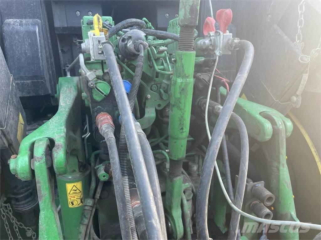 John Deere 6175M Traktory