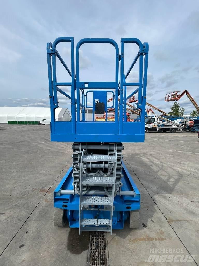 Genie GS 4047 Nožnicové zdvíhacie plošiny