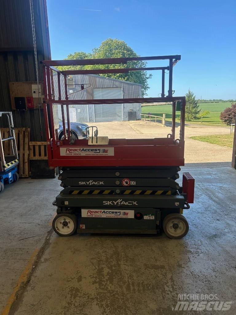 SkyJack SJ3219 Nožnicové zdvíhacie plošiny