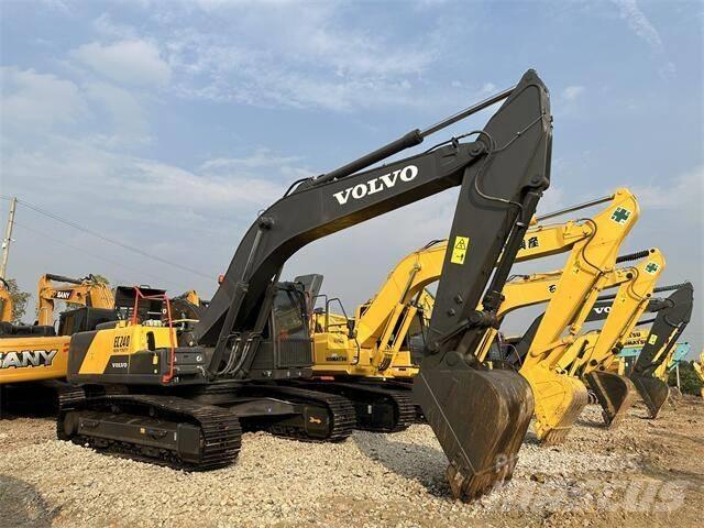 Volvo EC240 Pásové rýpadlá
