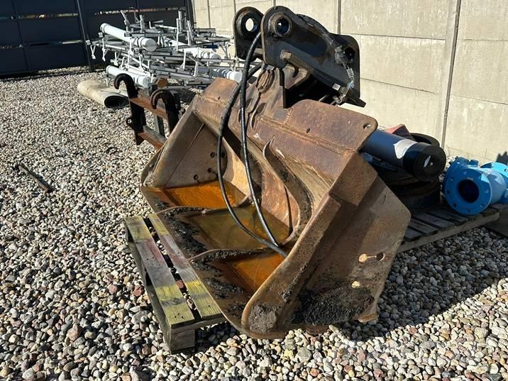 Komatsu PW160-7EO Hĺbkové lopaty