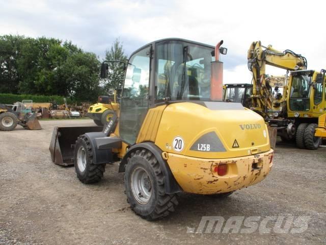 Volvo L 25 B Kolesové nakladače