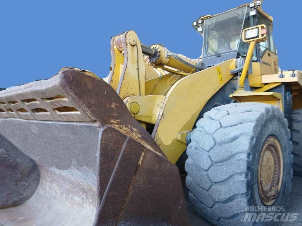 Komatsu WA 600 Kolesové nakladače