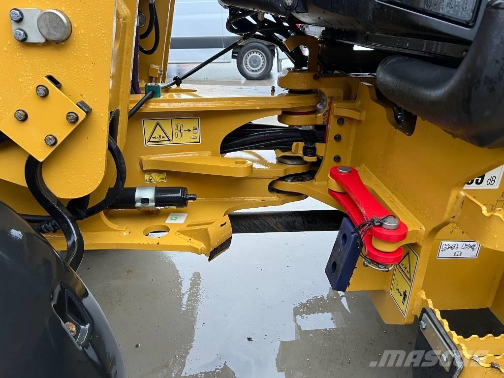 CAT 908M Kolesové nakladače