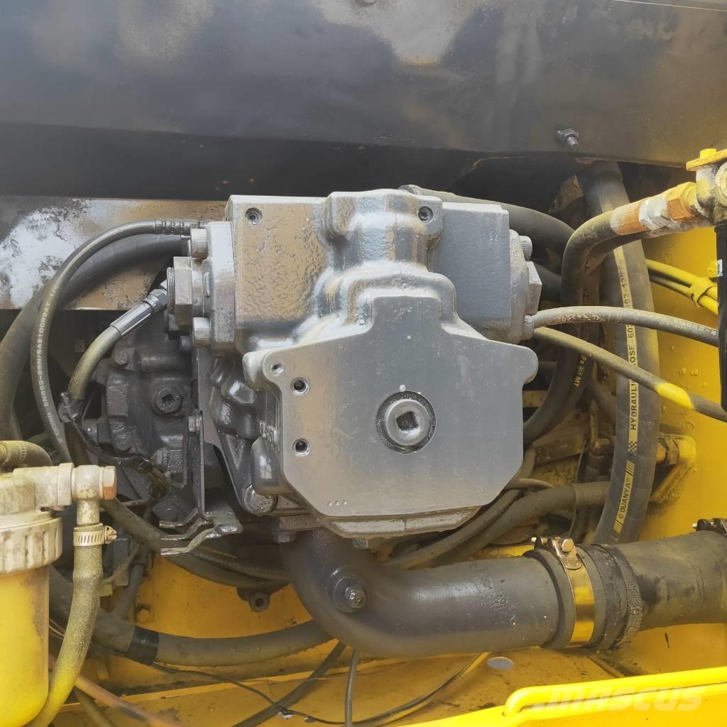 Komatsu PC200-7 Pásové rýpadlá