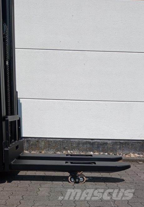 Toyota SWE160L Ručne vedené vysokozdvižné vozíky