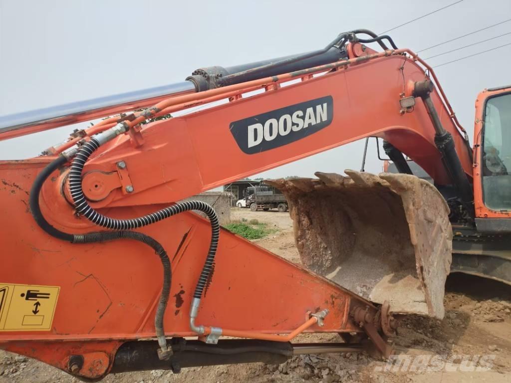 Doosan DX225LC-9C Pásové rýpadlá