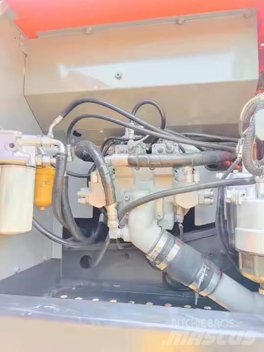 Hitachi ZX200 Pásové rýpadlá