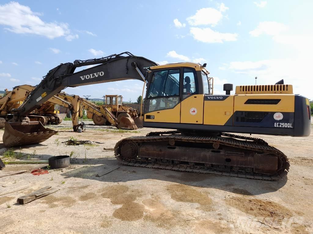 Volvo EC 250 D L Pásové rýpadlá