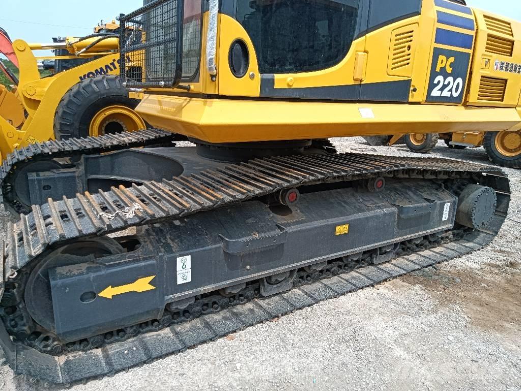 Komatsu PC 220-8 Pásové rýpadlá