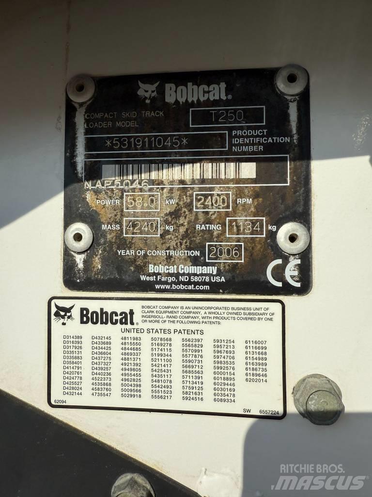 Bobcat T 250 Pásové nakladače