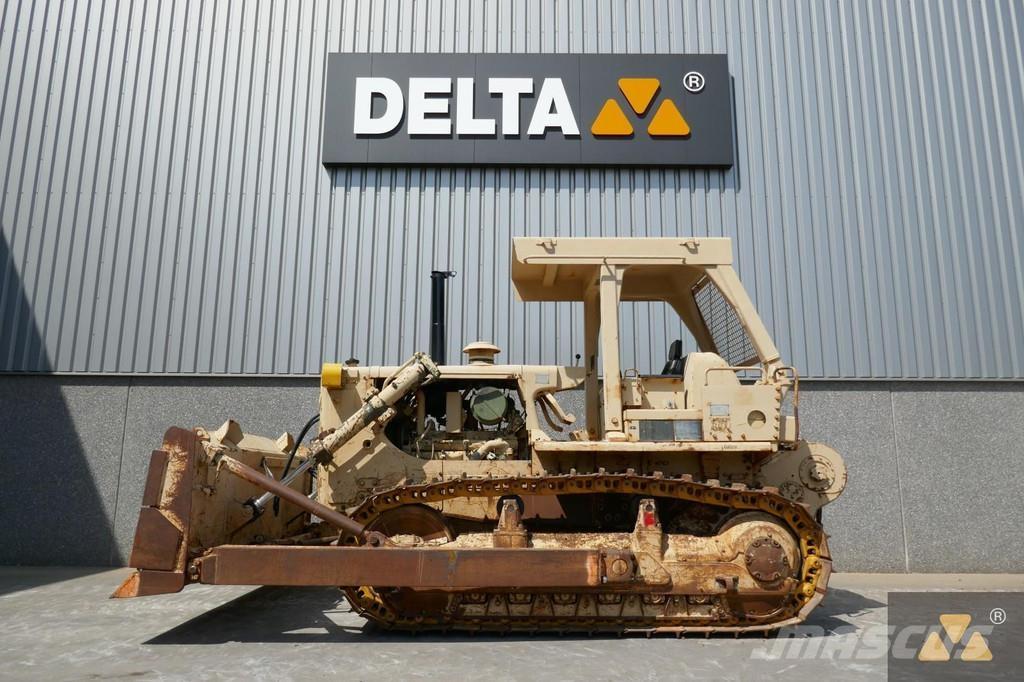 CAT D7G Ex-army Pásové dozéry