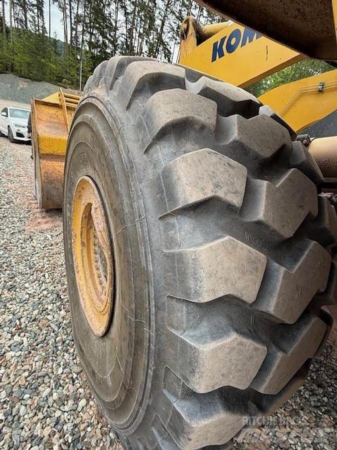 Komatsu WA500-6 Kolesové nakladače