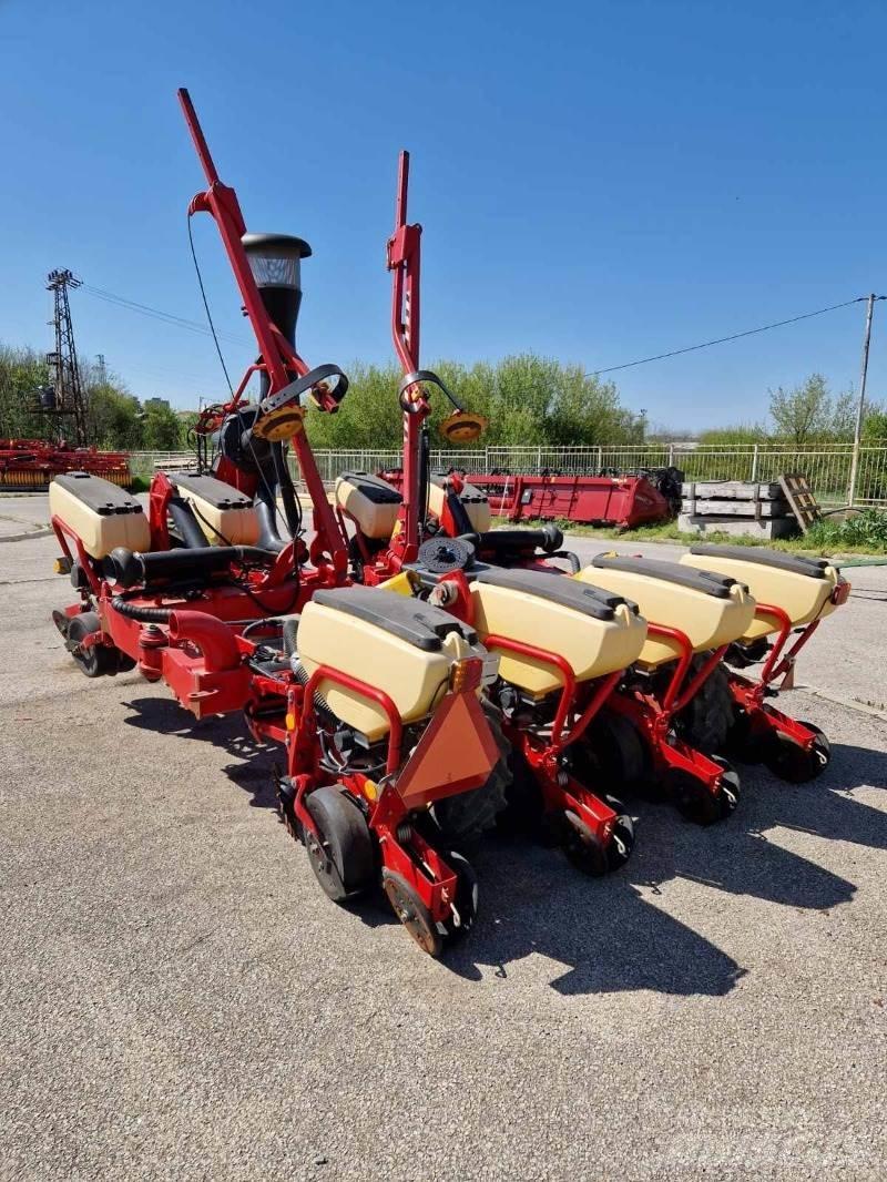 Väderstad TPF8 Mechanické sejačky