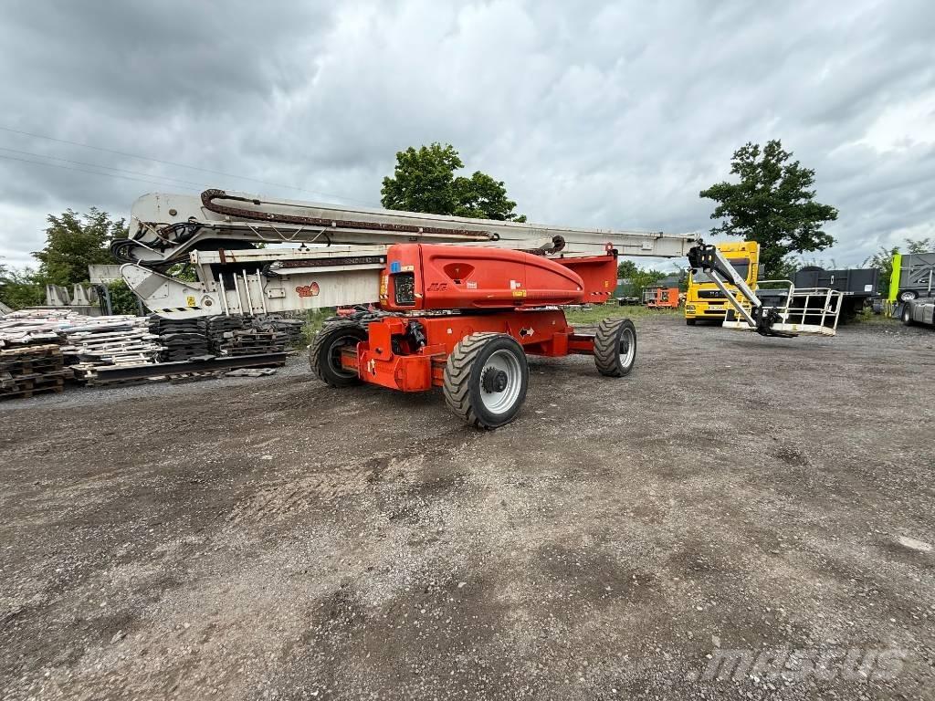 JLG 1250 AJP Kĺbové plošiny