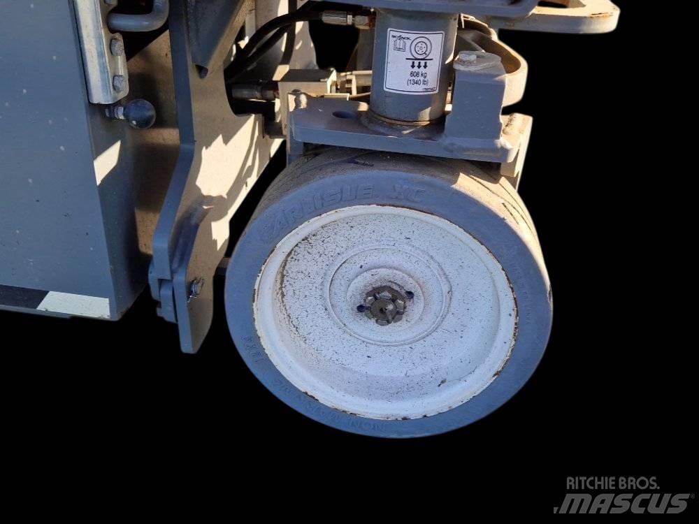 SkyJack SJ 3219 Nožnicové zdvíhacie plošiny