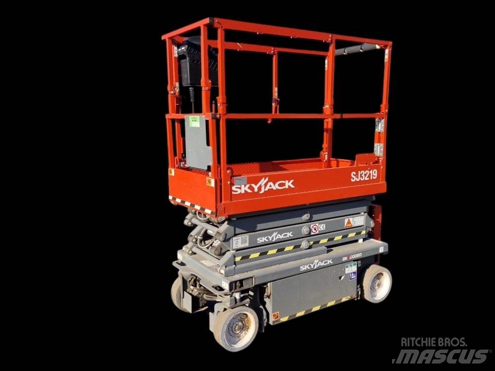SkyJack SJ 3219 Nožnicové zdvíhacie plošiny