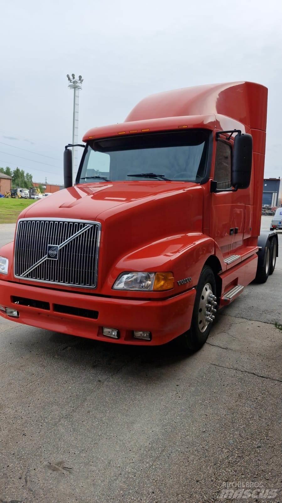 Volvo VNL-4 Ťahače