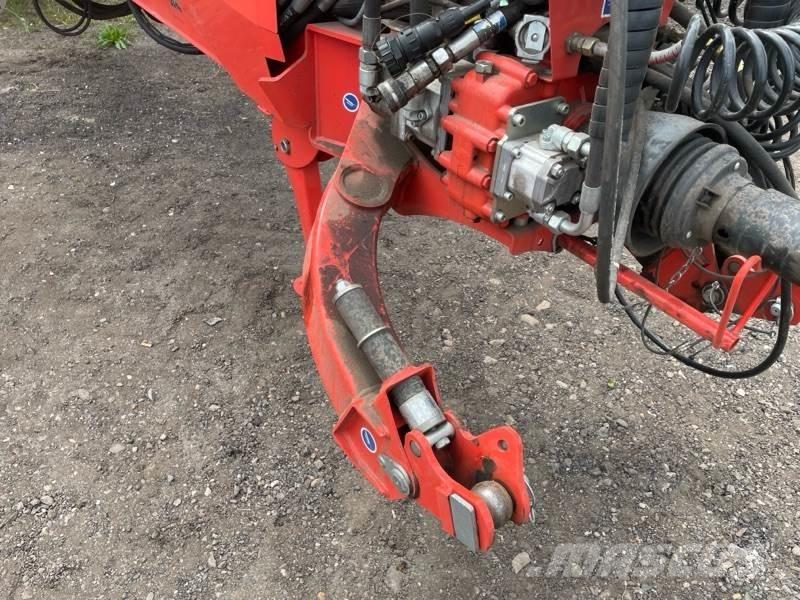 Kuhn GA13131 Riadkovacie žacie stroje