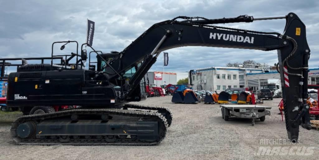 Hyundai HX 300 AL Pásové rýpadlá