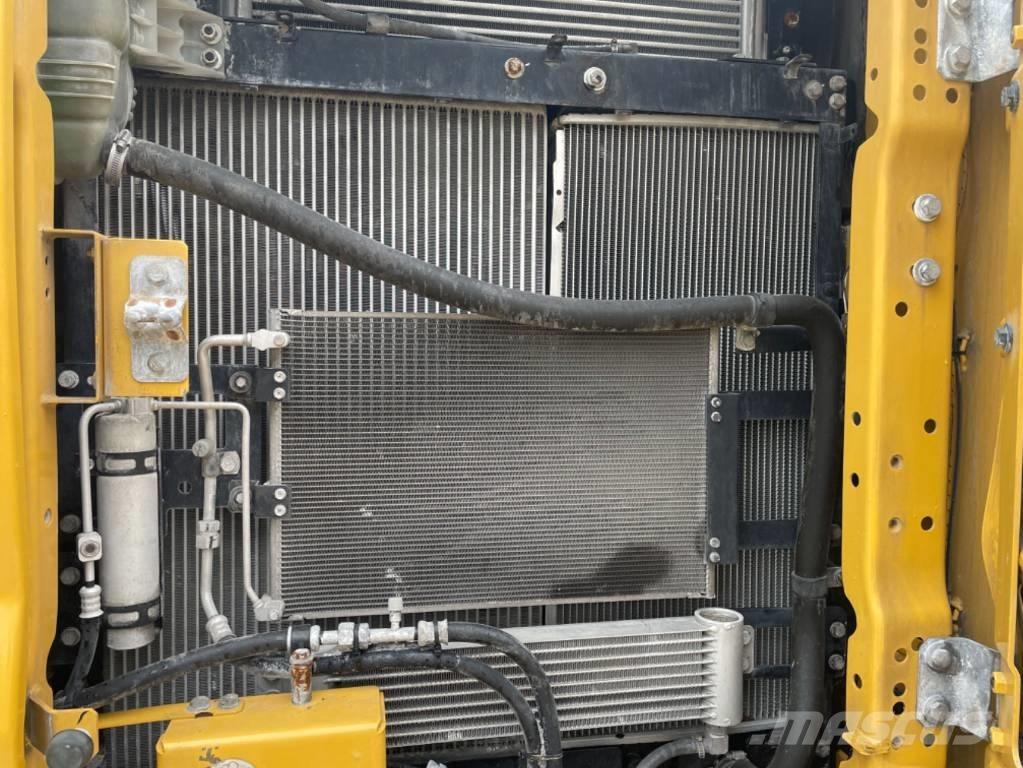 CAT 320 Pásové rýpadlá