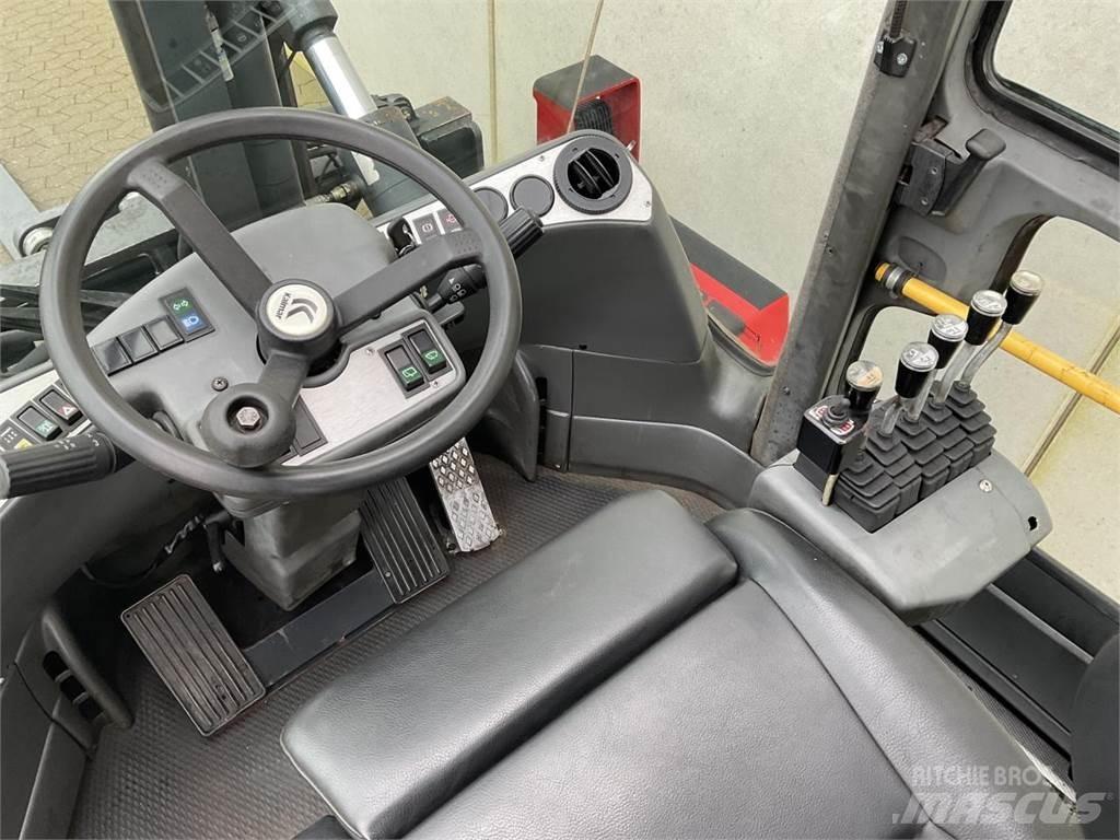 Kalmar DCE 140-6 Dieselové vozíky