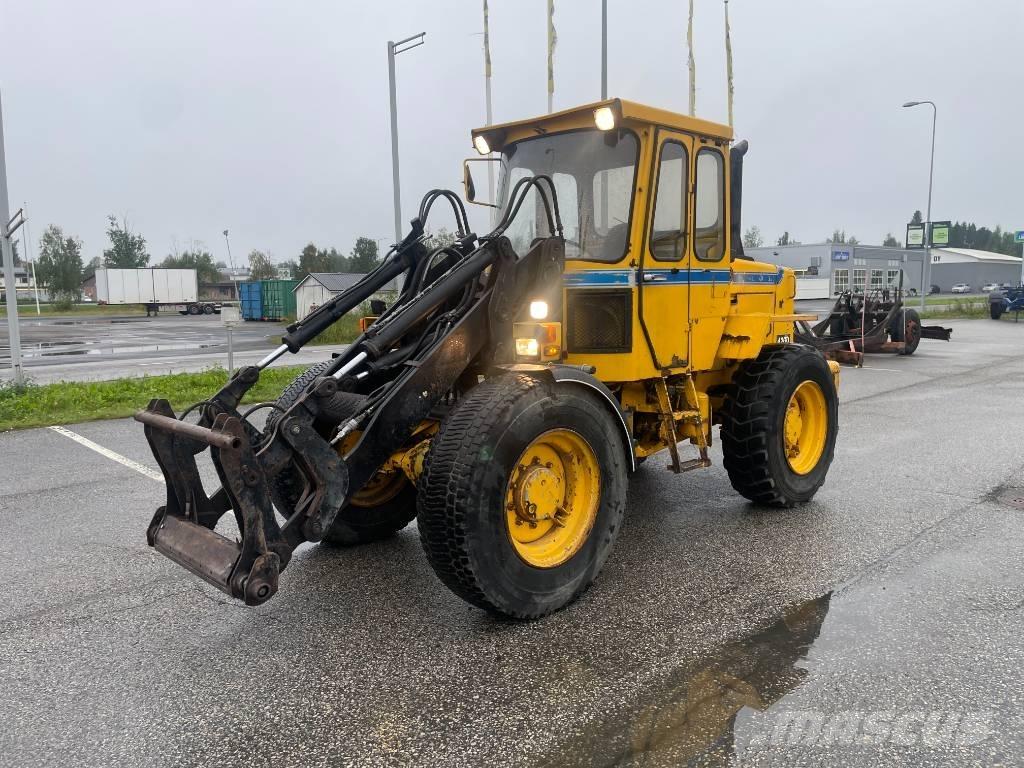 Volvo BM 4200 Kolesové nakladače