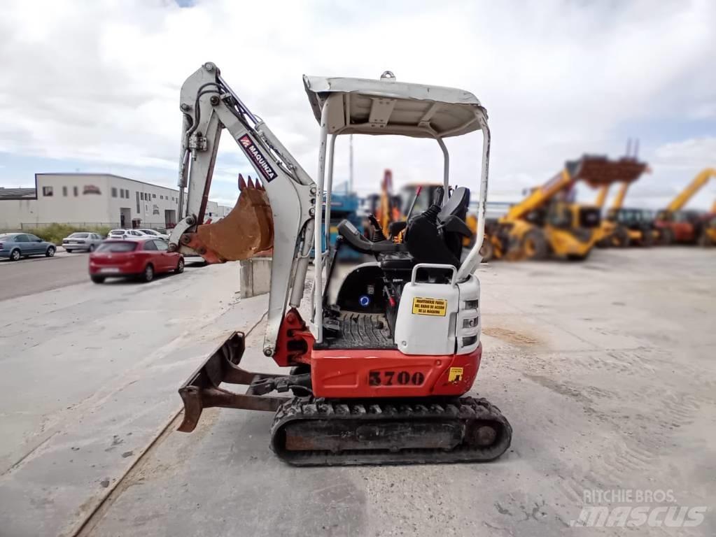 Takeuchi TB 215 R Mini rýpadlá < 7t