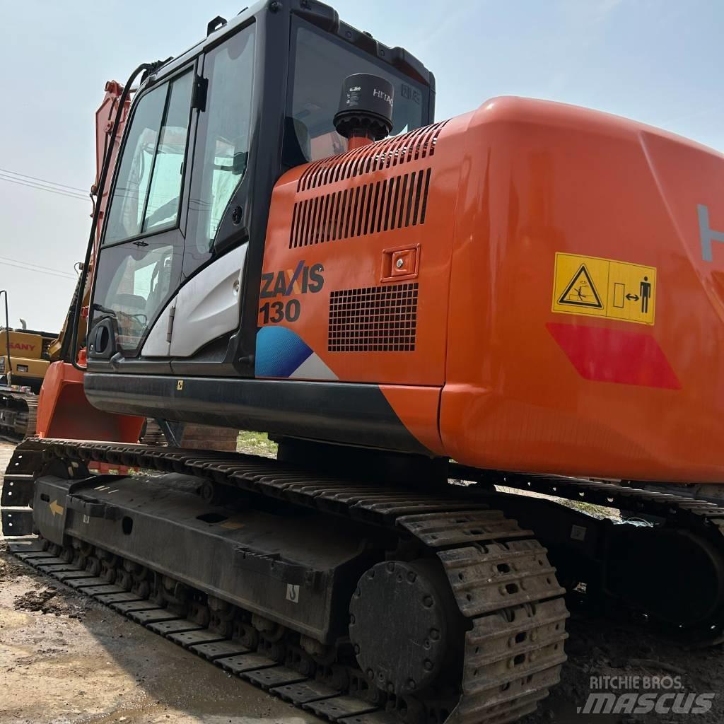 Hitachi 130 Pásové rýpadlá