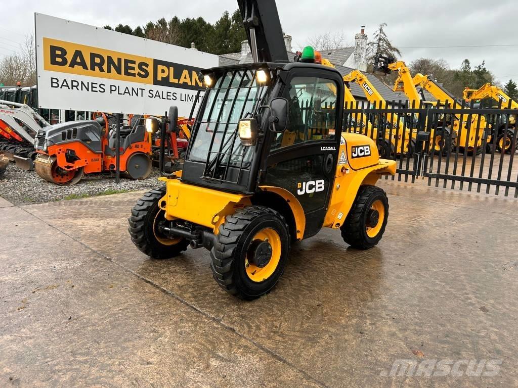 JCB 520-40 Teleskopické manipulátory