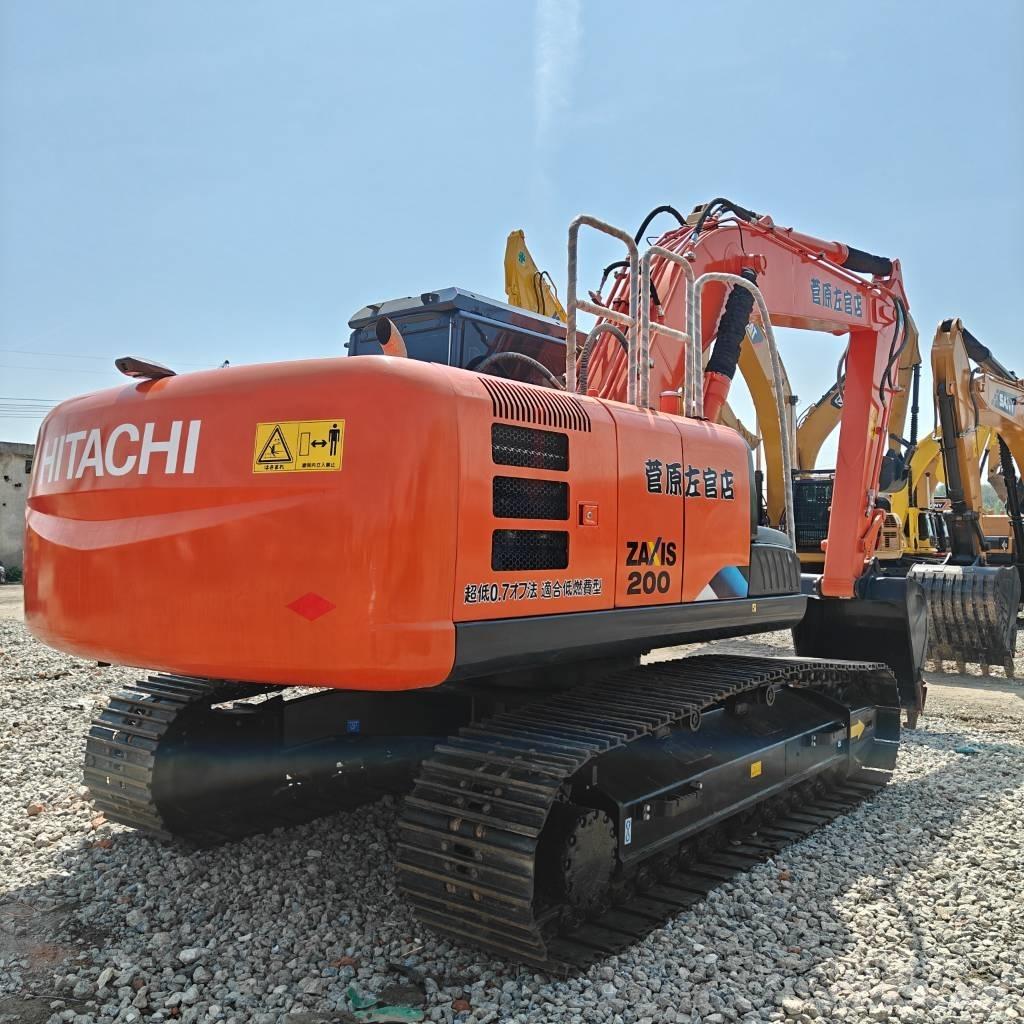 Hitachi 200-3 Pásové rýpadlá