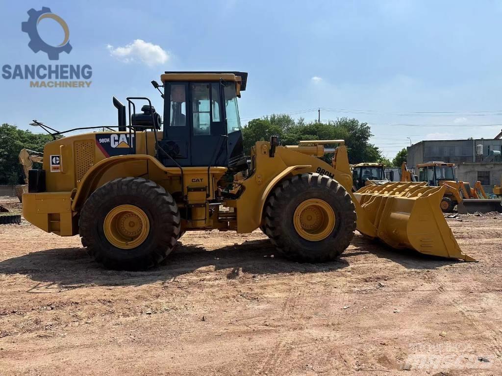 CAT 980H Kolesové nakladače