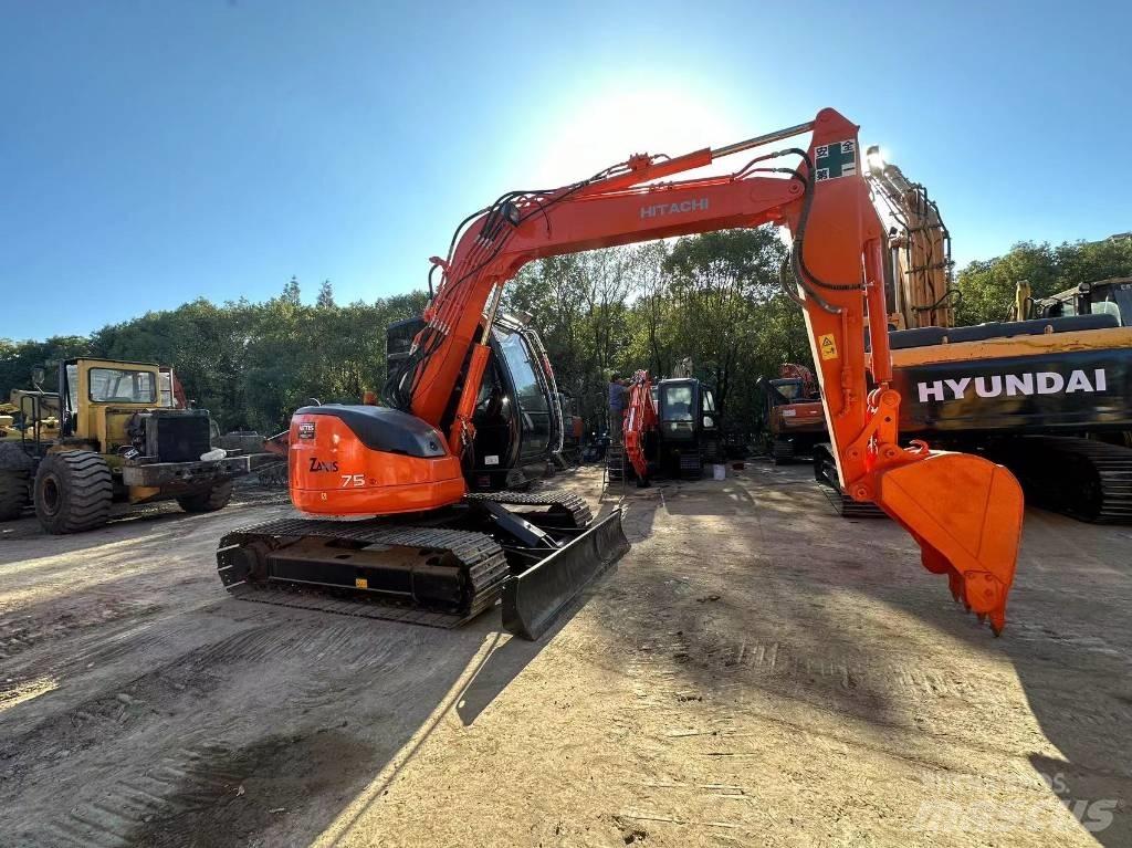 Hitachi ZX 75 Pásové rýpadlá
