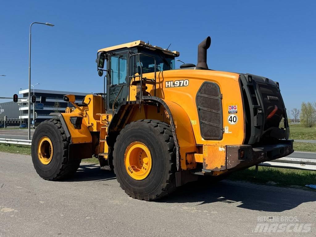 Hyundai HL970 Kolesové nakladače