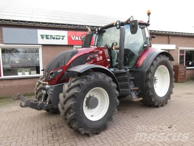 Valtra T174 VERSU Traktory