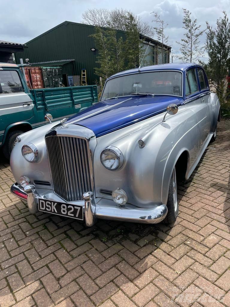Bentley S1 Automobily