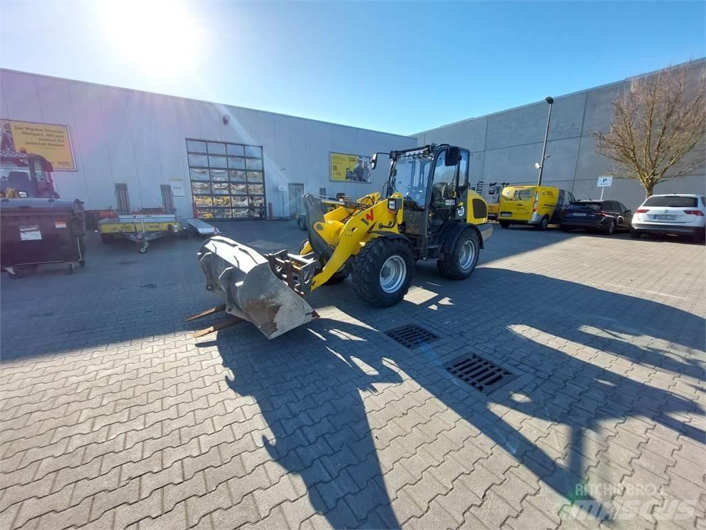 Wacker Neuson WL44 Kolesové nakladače