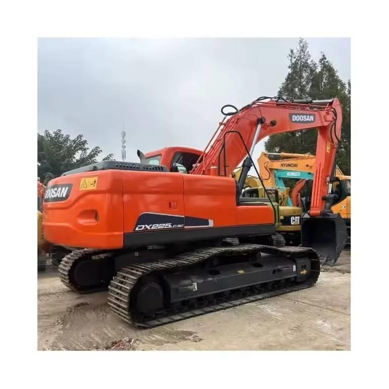 Doosan DX 225 LC-9C Pásové rýpadlá