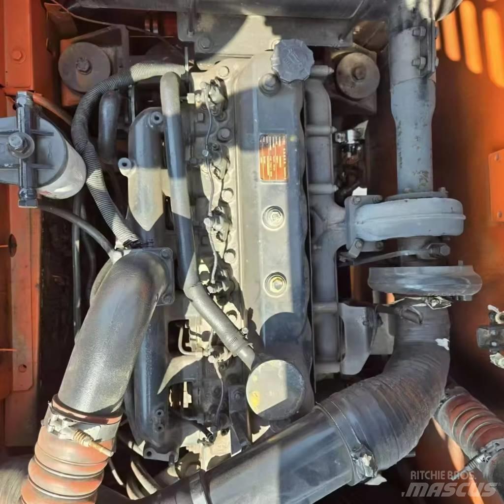 Doosan DX 225 LC-9C Pásové rýpadlá