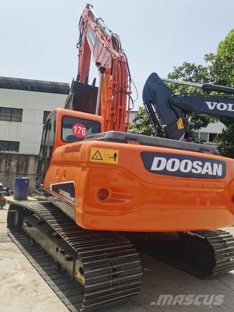 Doosan DX225LC-9C Pásové rýpadlá