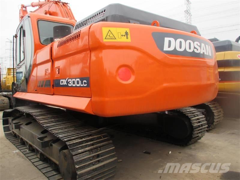 Doosan DX 340 Pásové rýpadlá