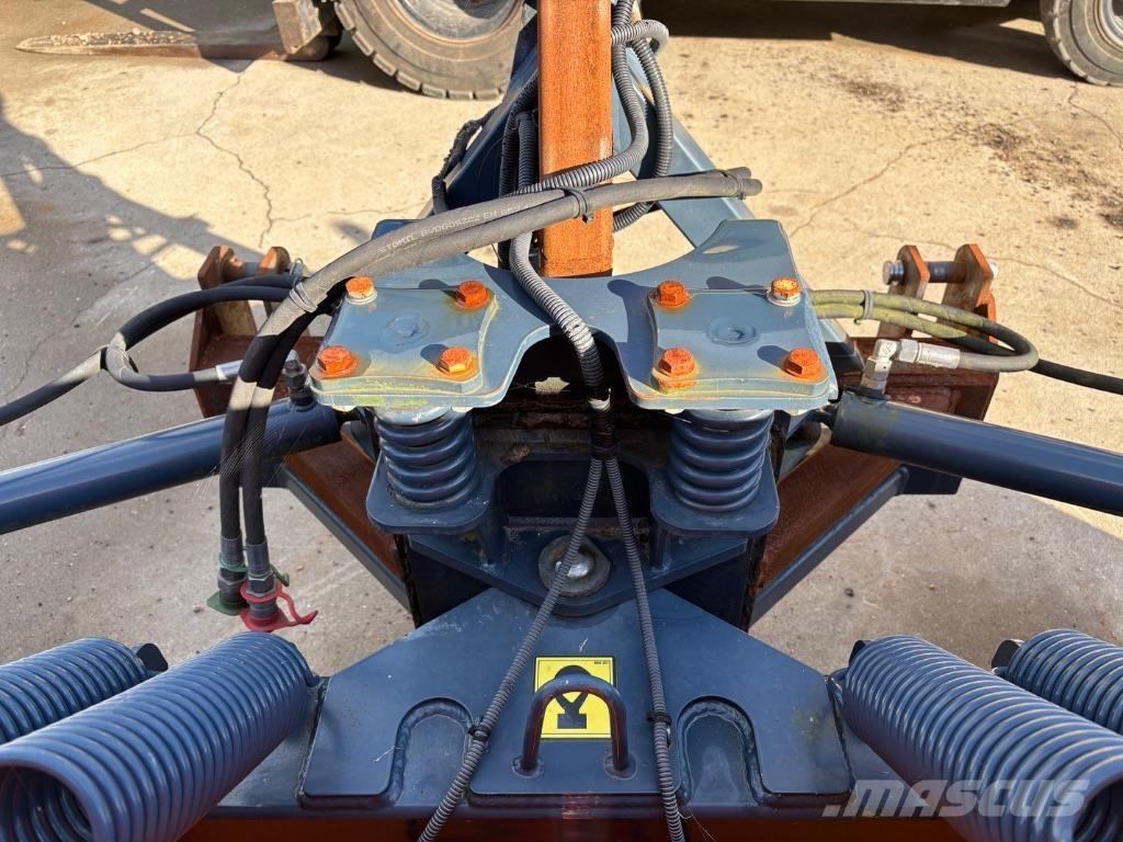  Ozamet  TR32 Snežné pluhy, predné snežné radlice