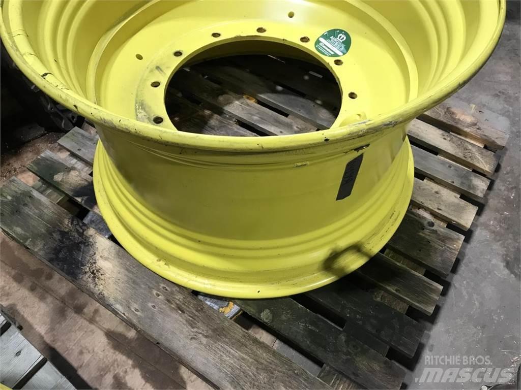 John Deere 20x34 Pneumatiky, kolesá a ráfiky