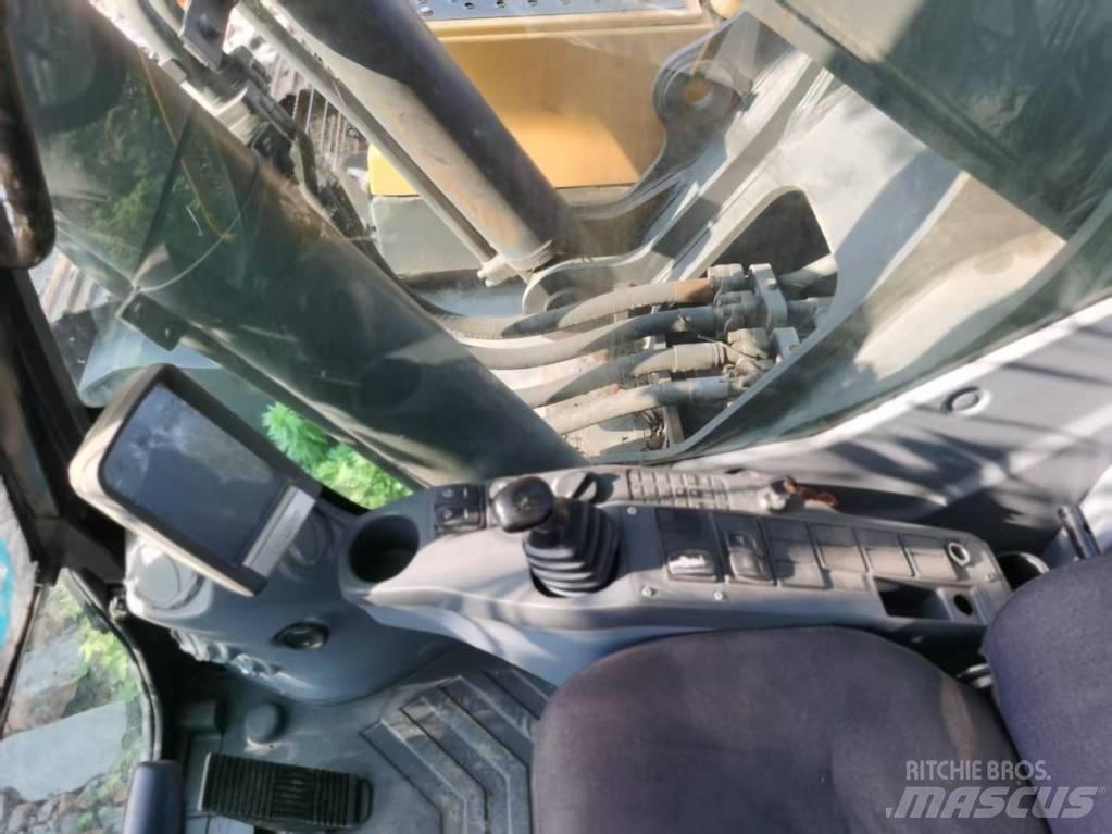 Volvo EC 480 D L Pásové rýpadlá