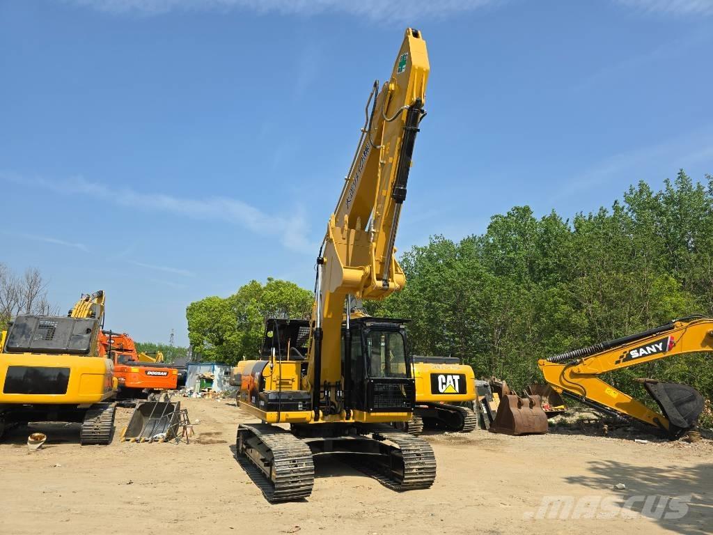 CAT 320 D 2 Midi rýpadlá 7 t - 12 t